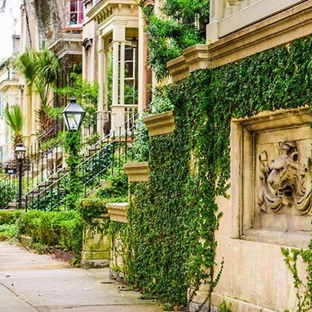 Southern Charmer-Historic District Downtown-Front Porch-Walk Score 90!!-Private Parking-1 Minute To Forsyth Park Саванна Экстерьер фото