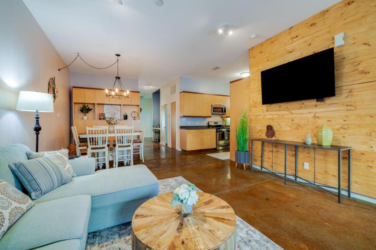 Southern Charmer-Historic District Downtown-Front Porch-Walk Score 90!!-Private Parking-1 Minute To Forsyth Park Саванна Экстерьер фото