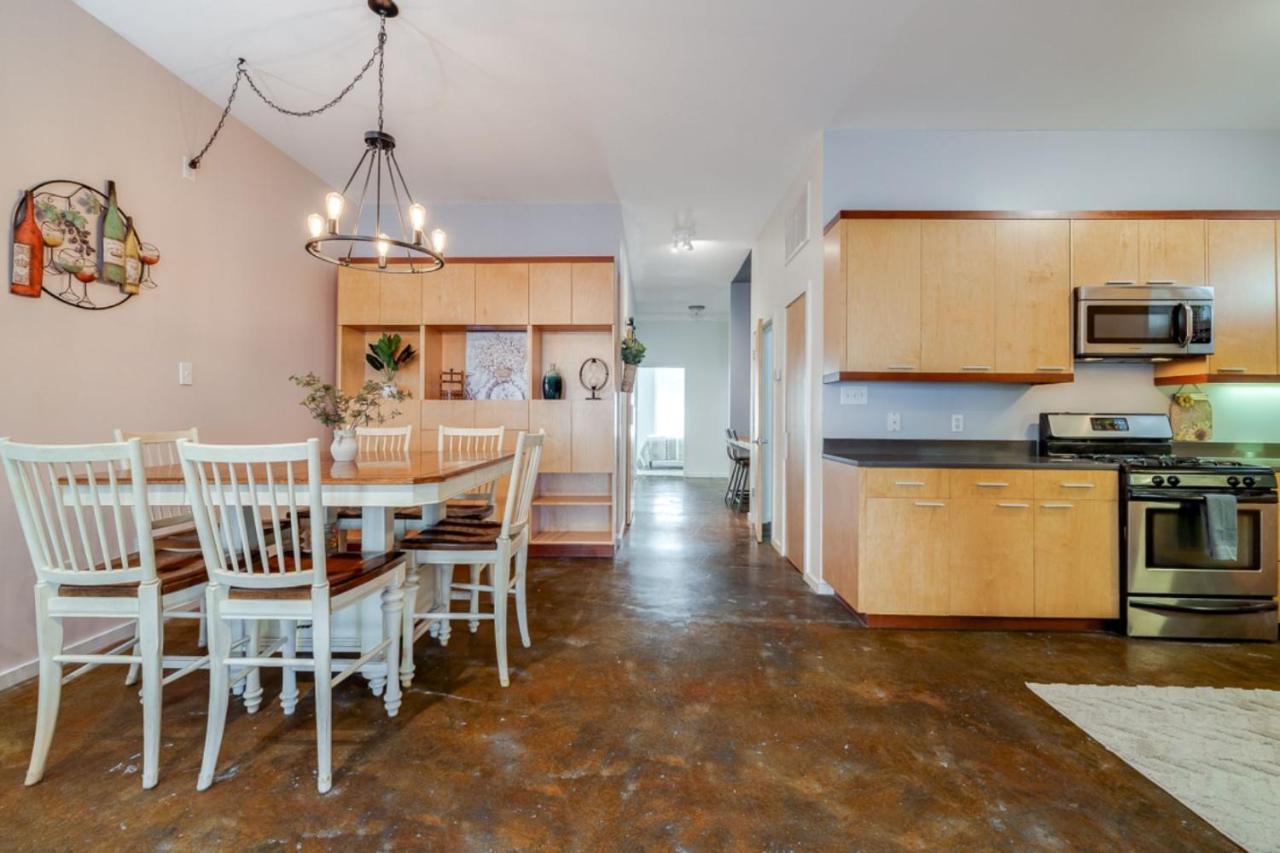 Southern Charmer-Historic District Downtown-Front Porch-Walk Score 90!!-Private Parking-1 Minute To Forsyth Park Саванна Экстерьер фото